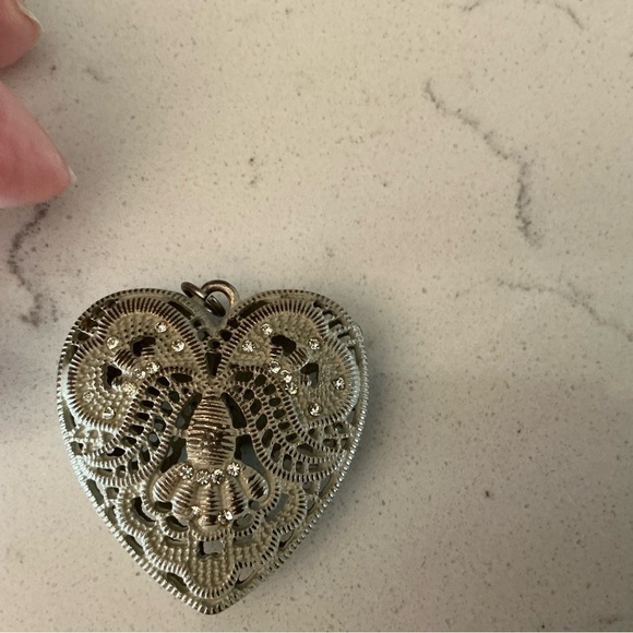 Vintage White sterling silver heart shaped pendant with rhinestones - Picture 2 of 6